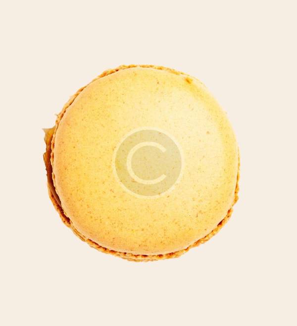 Lemon macaron